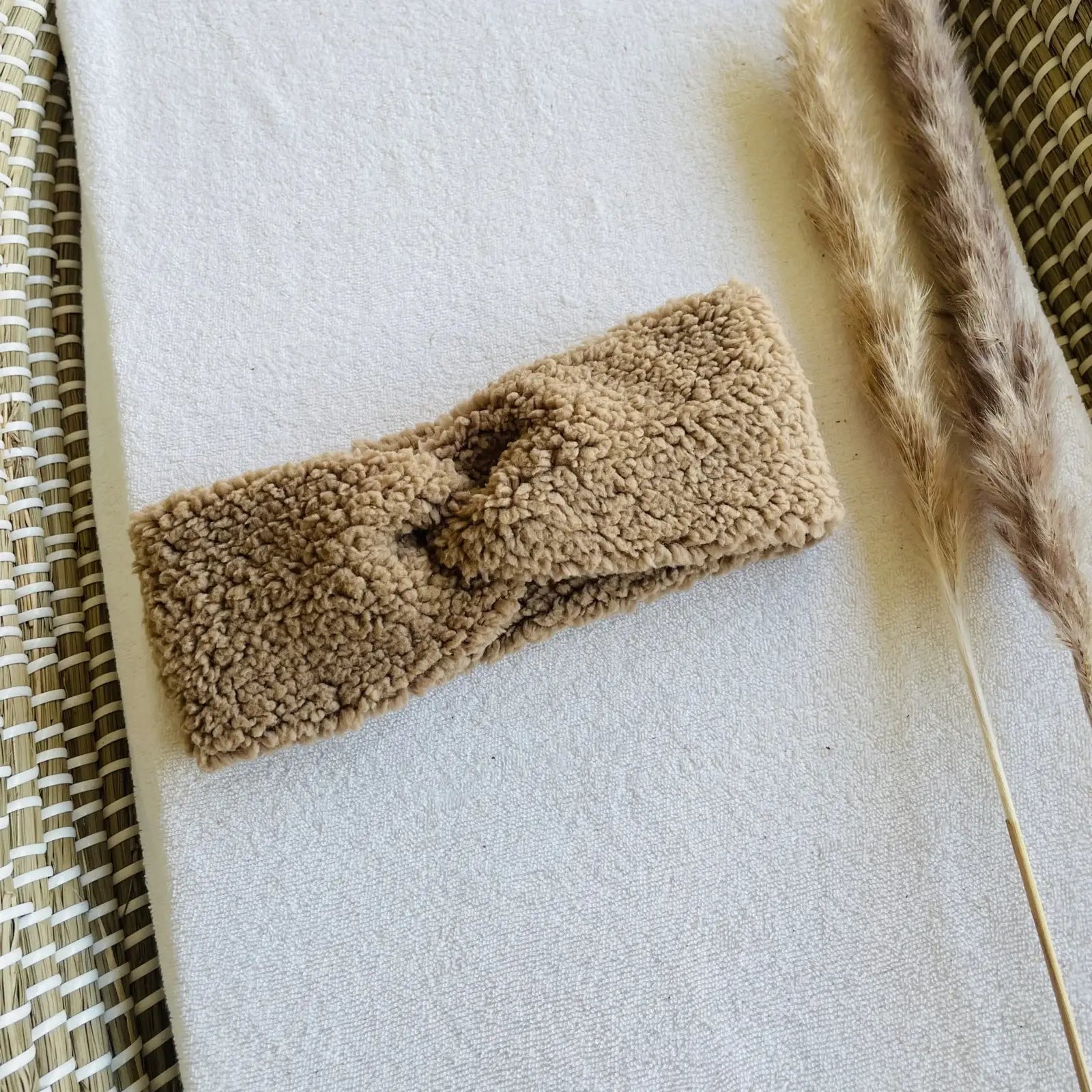 Teddy twist haarband Beige