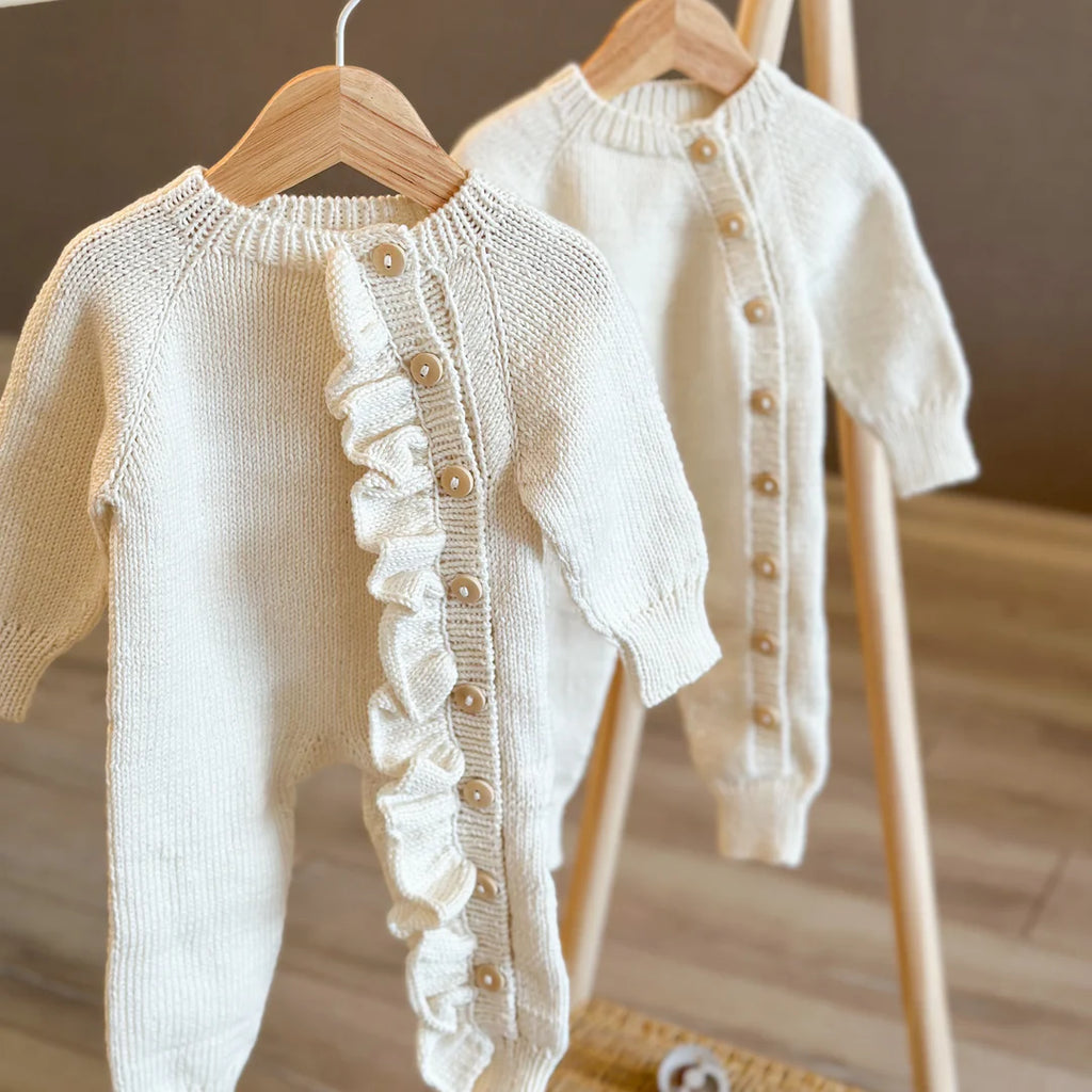 Gebreide boxpakje | Naturel met ruffle