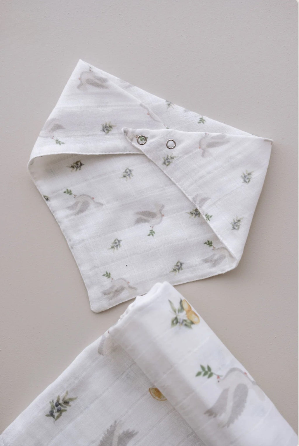 Slabbetje biologisch katoen | duif