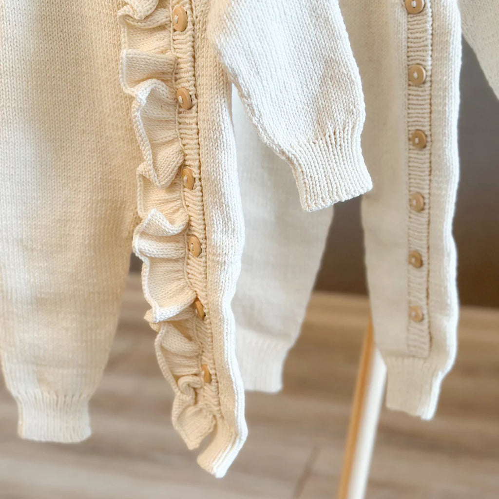 Gebreide boxpakje | Naturel met ruffle