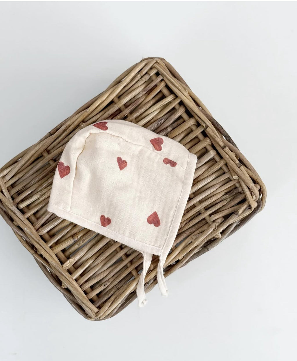 Muslin Newborn set | Biologisch katoen | Rode hartjes | 4-delig