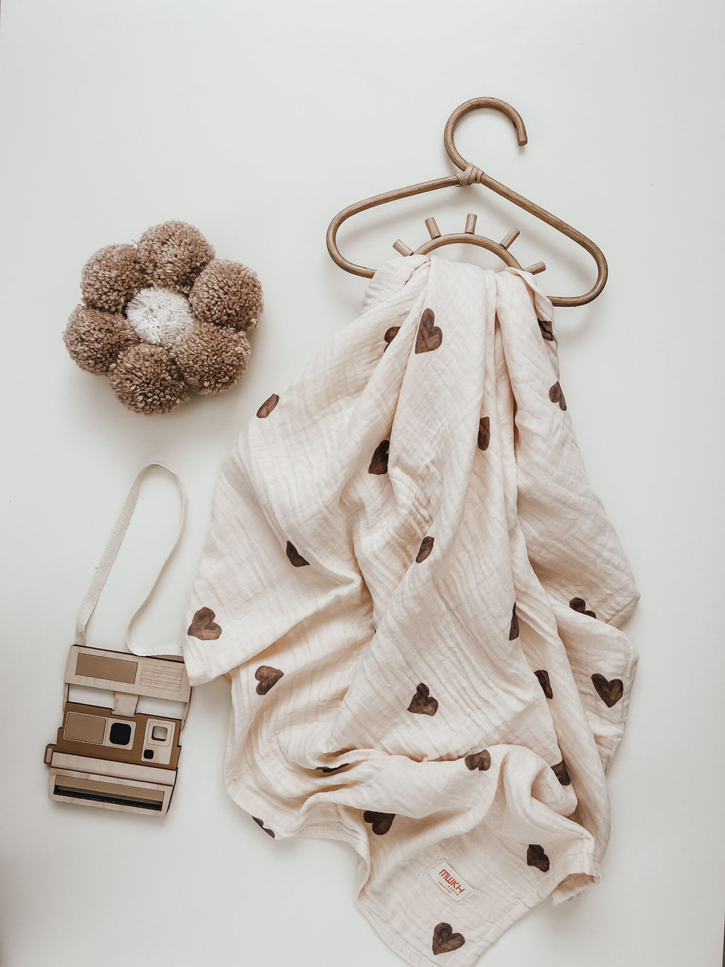 Vierlaags hydrofiele deken van 100x100 cm met hartjesvorm, zacht en ademend voor baby's